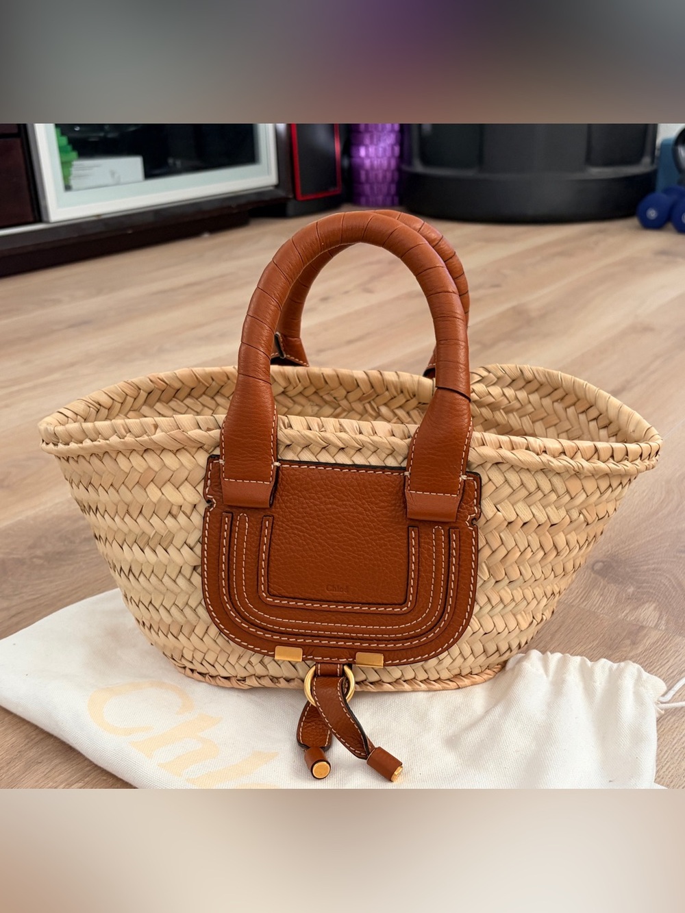 CHLOÉ
Beige & Brown Mini Marcie Basket bag